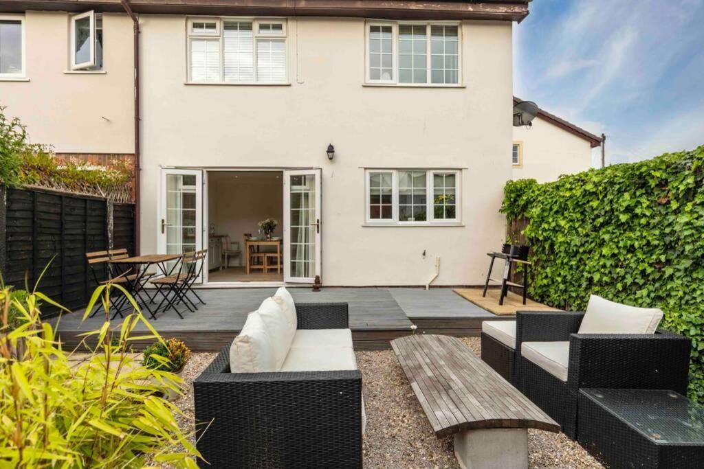 A Cheerful Three Bedroom House In Leafy Lytham ลิธึม เซนต์ แอนน์ส ภายนอก รูปภาพ