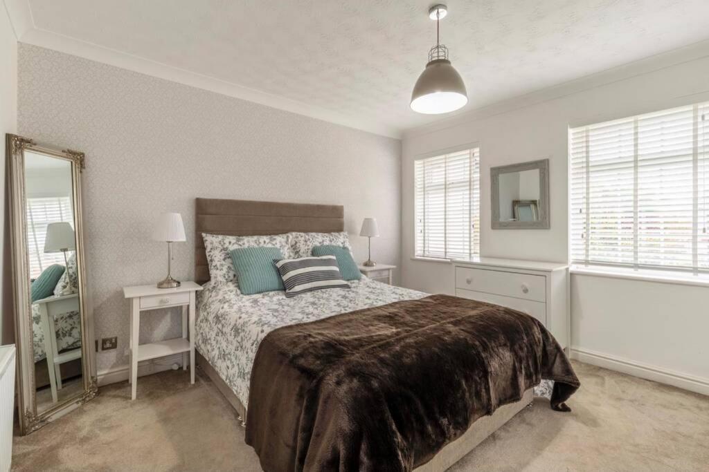 A Cheerful Three Bedroom House In Leafy Lytham ลิธึม เซนต์ แอนน์ส ภายนอก รูปภาพ